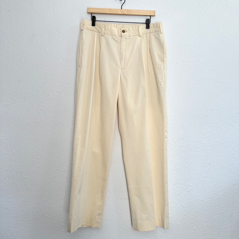 Bills Khakis M2 Pleated Classic Fit Pants Men 34 Butter Yellow Chamois Cloth NWT